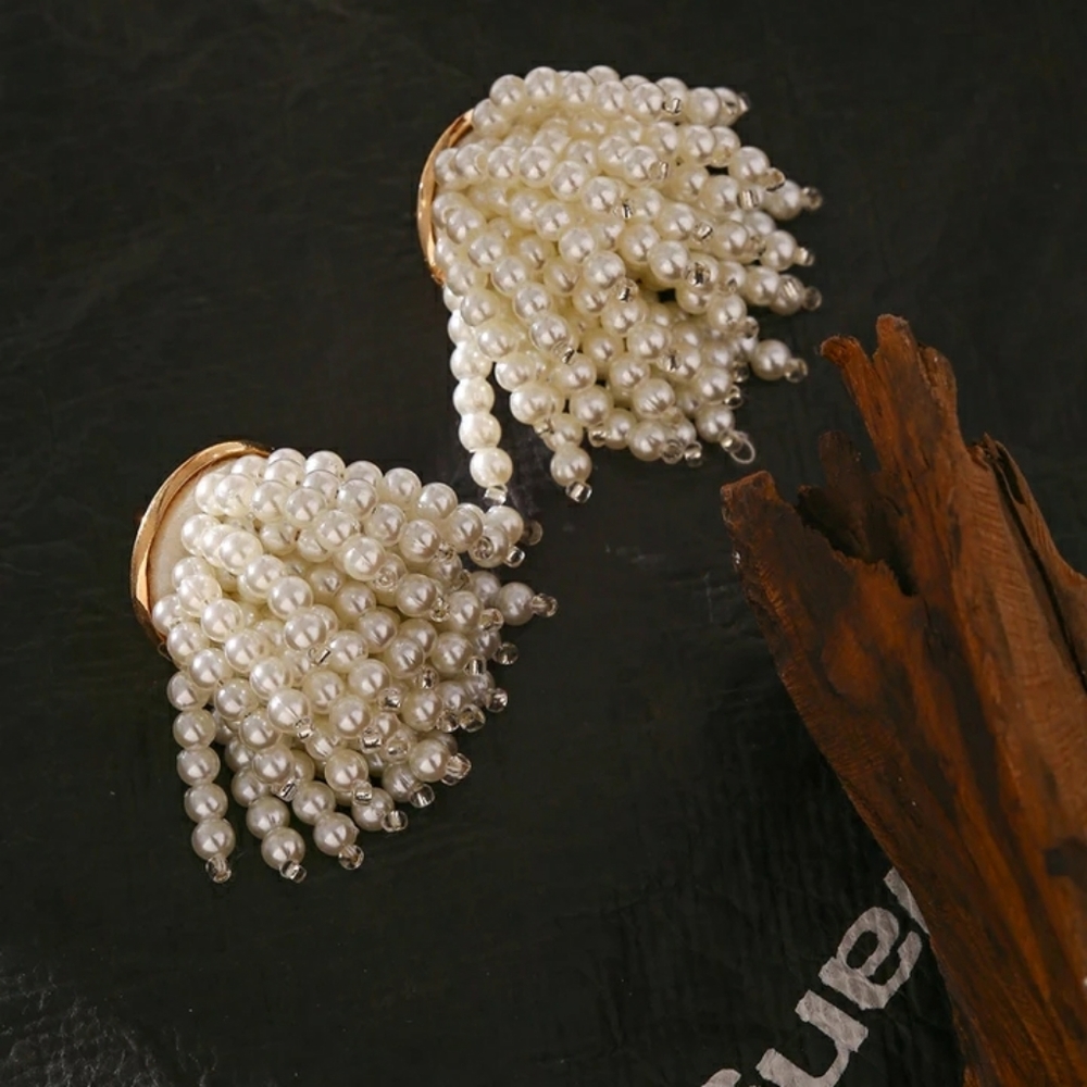 COPY - Pearl earrings